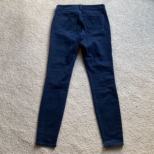 Vineyard Vines Diver High Rise Denim in Deep Bay size 4